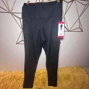 Danskin Women's High Rise Midweight Legging Pant, S*